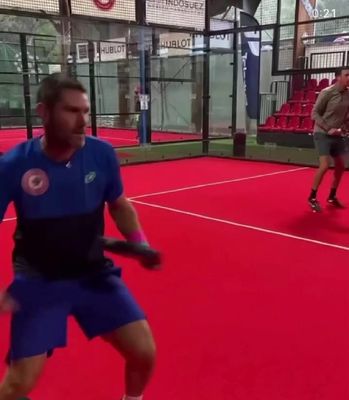 τα γήπεδα αντισφαίρισης 10mm Padel χρωμάτισαν τον υπαίθριο τάπητα τύρφης